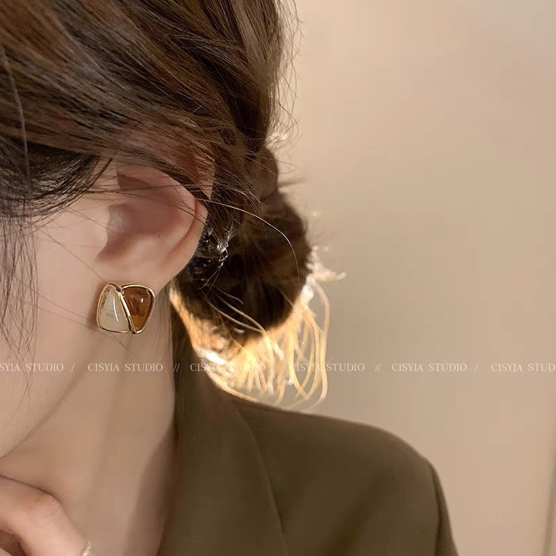Damen Ohrstecker mit elegantem Marmor-Design und goldfarbener Umrandung Shop Nory