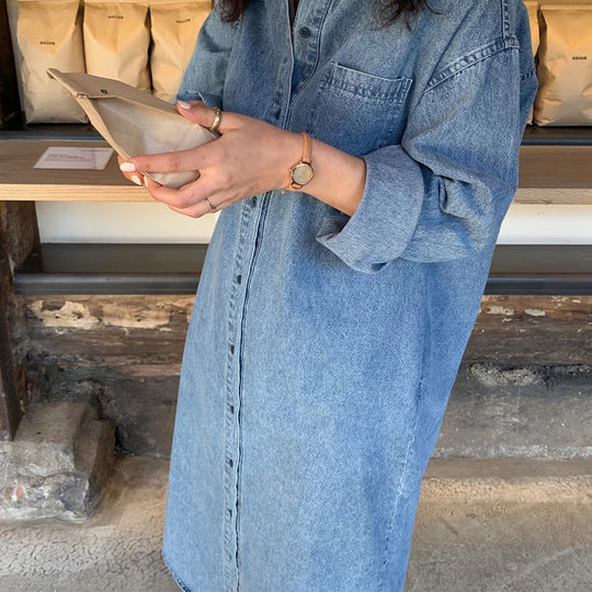 Damen Langes Oversize-Denim-Hemdblusenkleid im washed-Look mit Brusttasche und umgeschlagenen Ärmeln Shop Nory