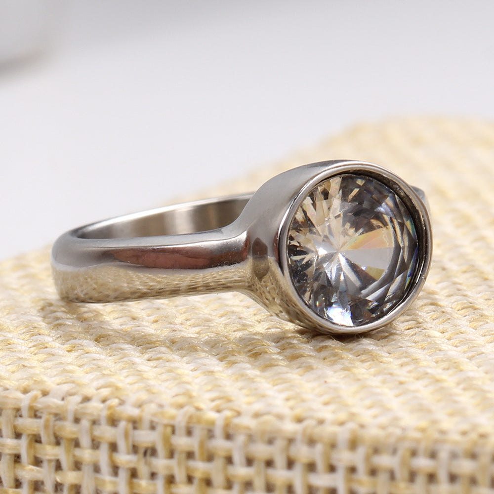 Damen Ring mit hochwertigem Zirkonia-Einsatz und modernem Design Shop Nory
