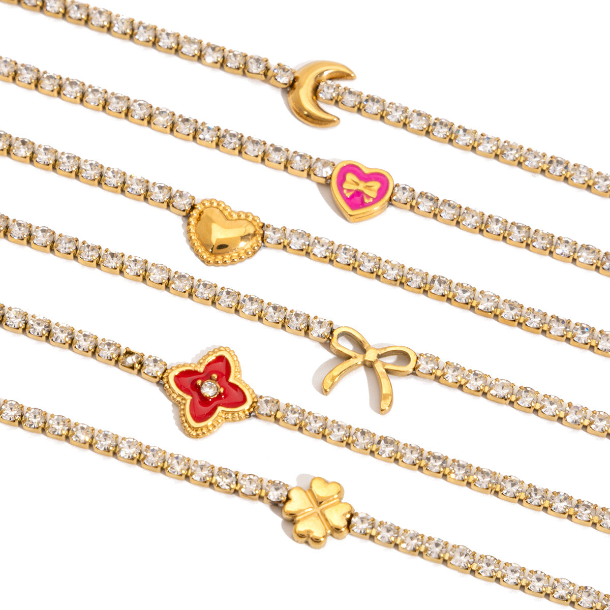 Damen Armband mit funkelndem Herzanhänger aus hypoallergenem Edelstahl Shop Nory