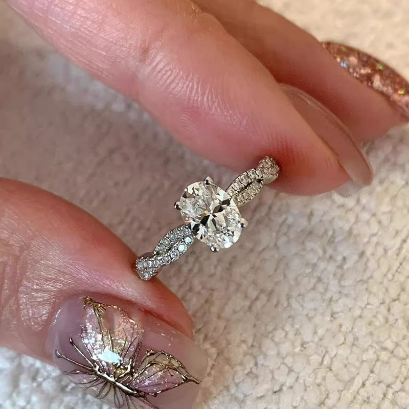 Damen Ring mit Zwillingsdesign und funkelndem Zirkon Shop Nory
