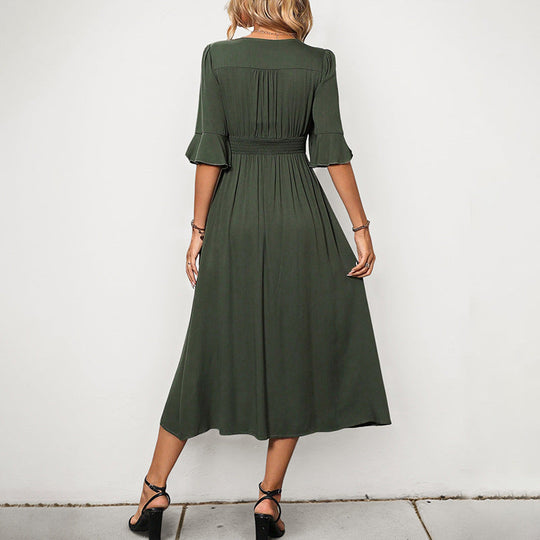 Damen Maxikleid mit einem eleganten V-Ausschnitt und Rüschendetails Shopnory
