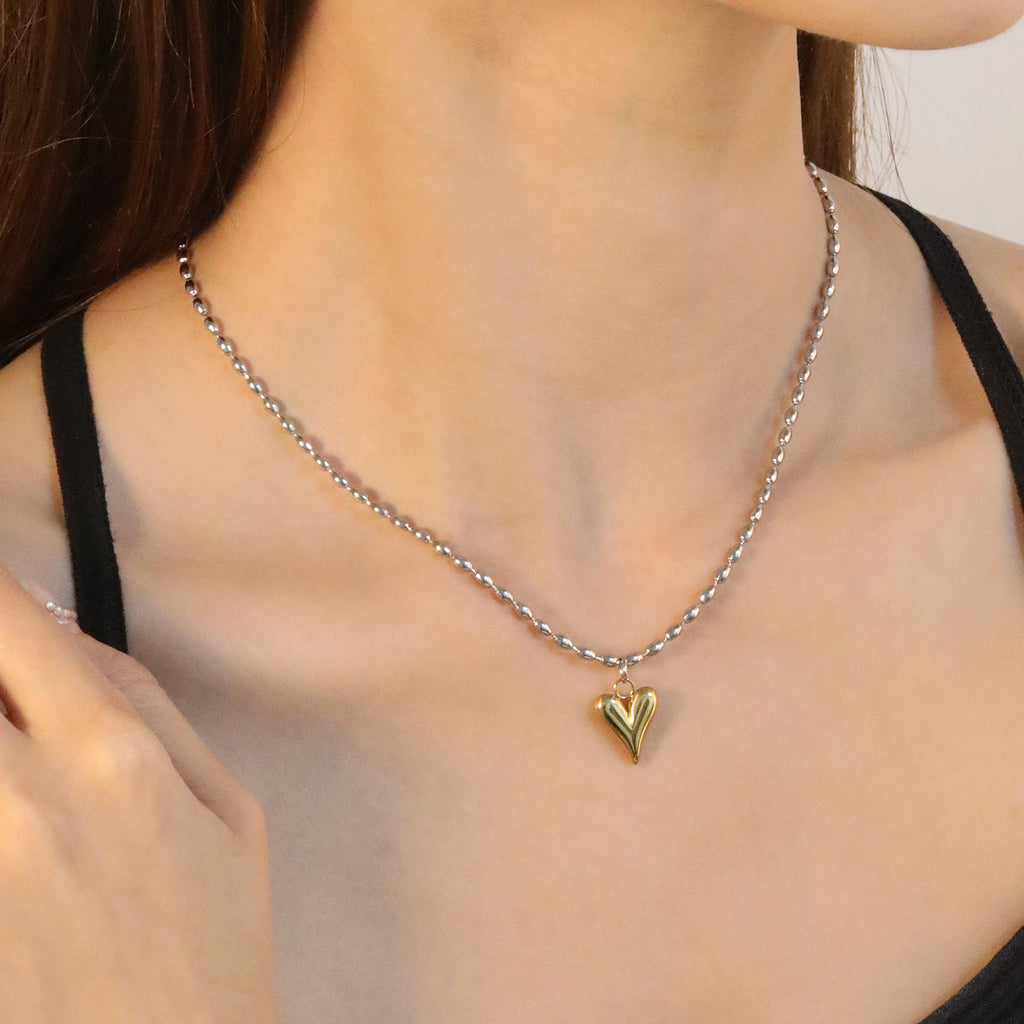 Damen Halskette mit hochwertigem Herzen-Anhänger und elegantem Kettendesign Shop Nory