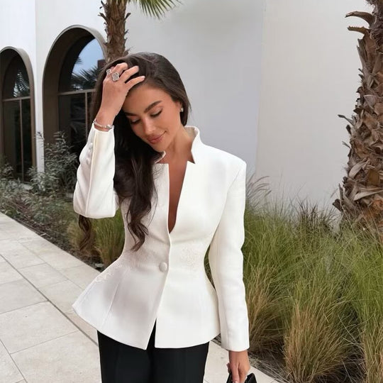 Damen Taillierter Blazer mit Stehkragen und floraler Stickerei Shop Nory