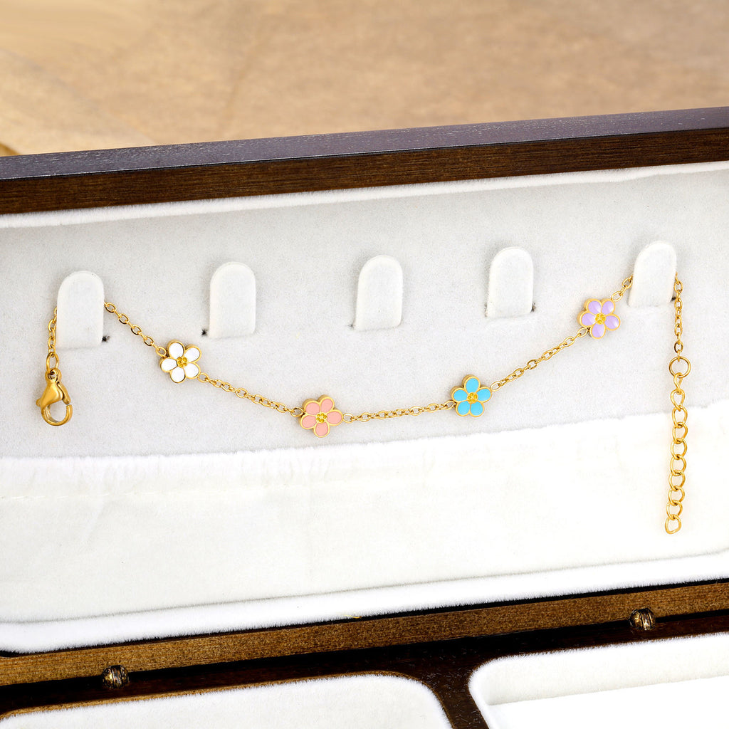 Damen Armband mit bunten Blütenanhängern und luxuriöser Goldbeschichtung Shop Nory
