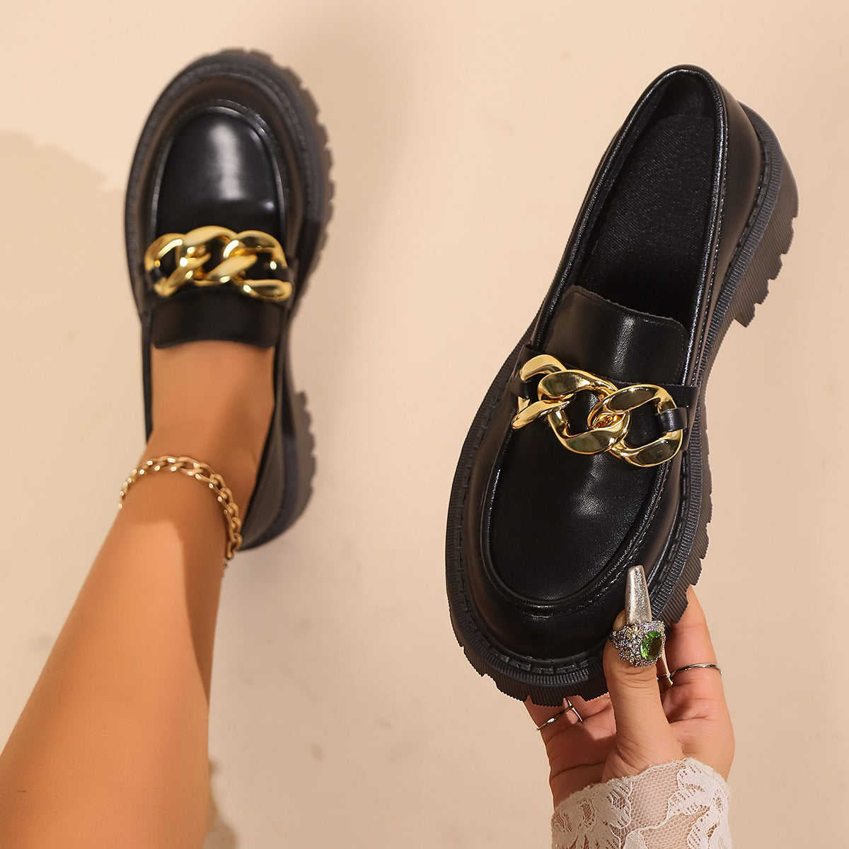 Damen Mokassins mit robustem Plateau und elegantem Riemendesign
