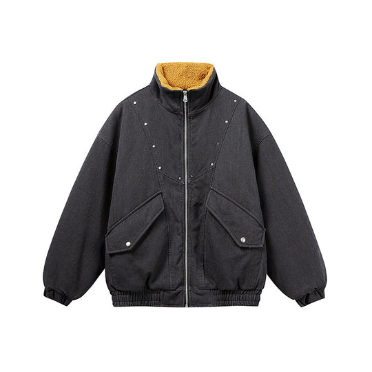 Unisex Boxy-Denimblouson mit kontrastierendem Teddyfutter und großen Pattentaschen Shop Nory