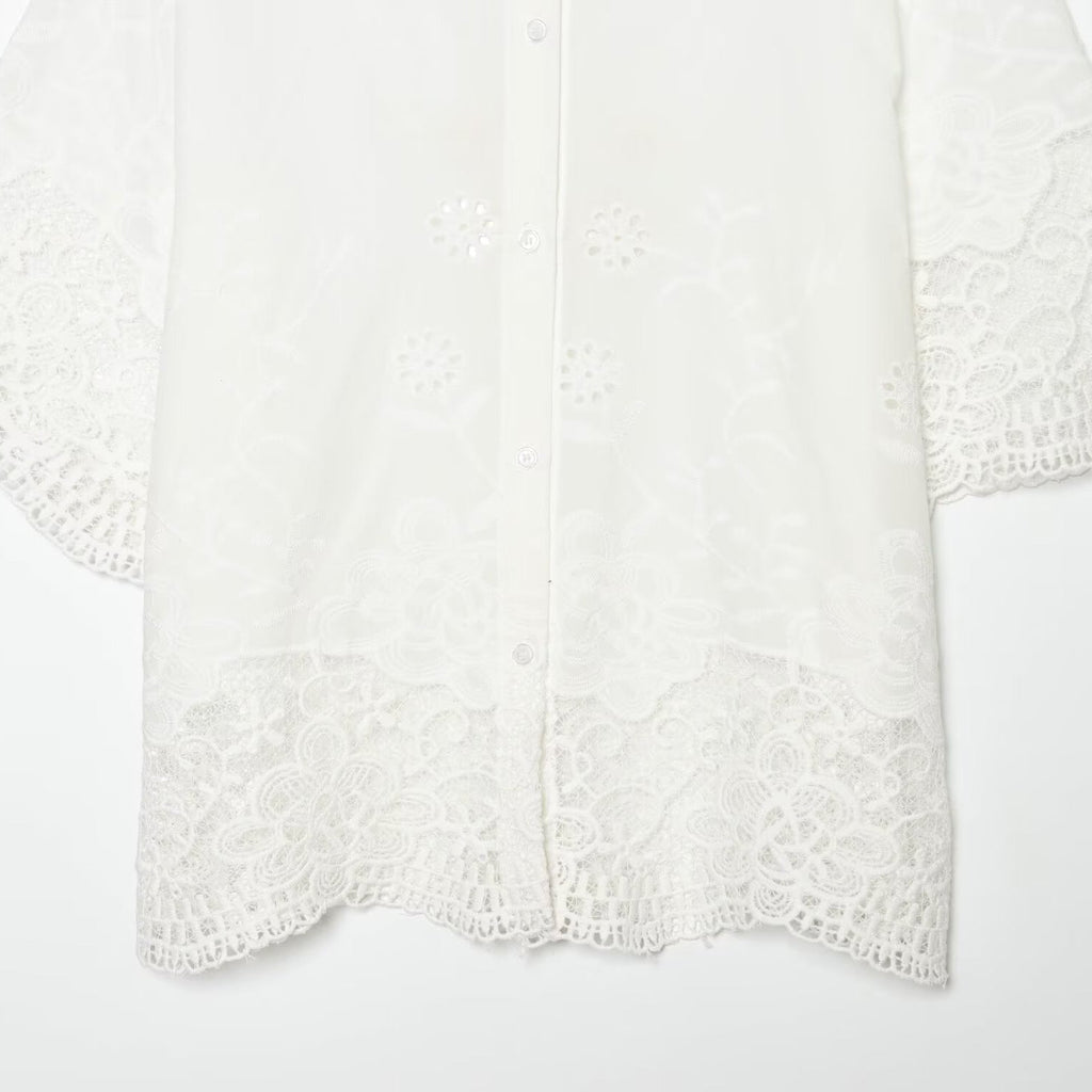 Damen Kurzarmbluse mit filigranem Spitzenbesatz Shopnory