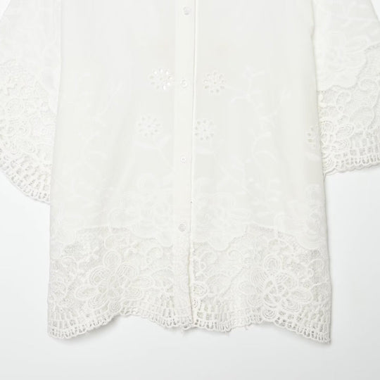 Damen Kurzarmbluse mit filigranem Spitzenbesatz Shopnory