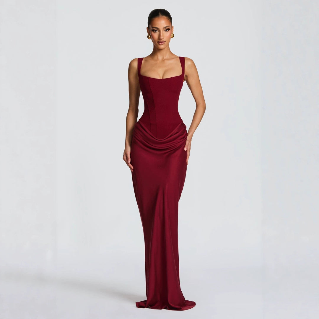 Damen Elegantes Maxikleid mit figurformendem Schnitt und zarten Drapierungen
