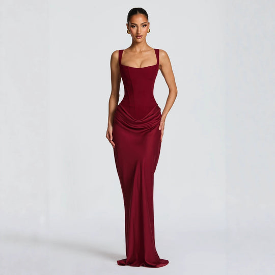 Damen Elegantes Maxikleid mit figurformendem Schnitt und zarten Drapierungen