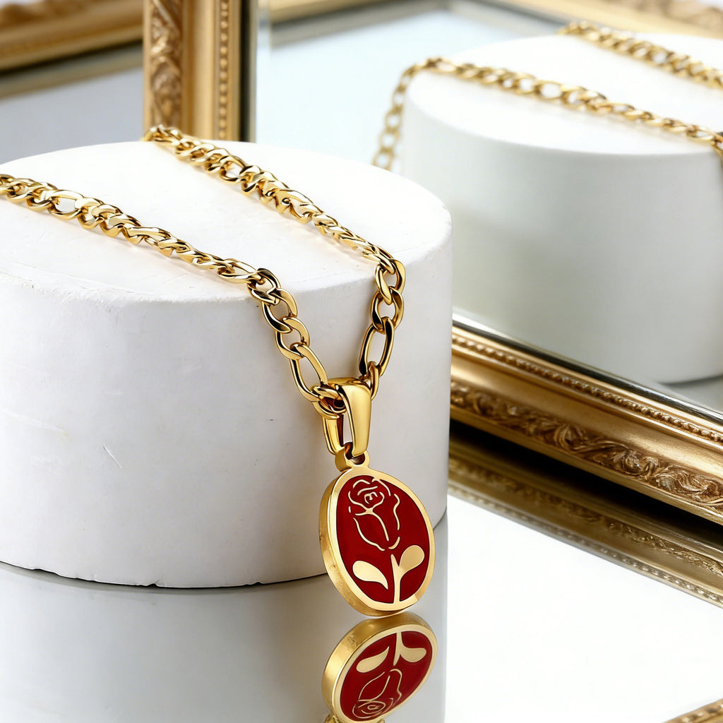 Damen Halskette mit kunstvollem Rosenanhänger und hochwertiger goldplattierter Edelstahl-Gliederkette Shop Nory