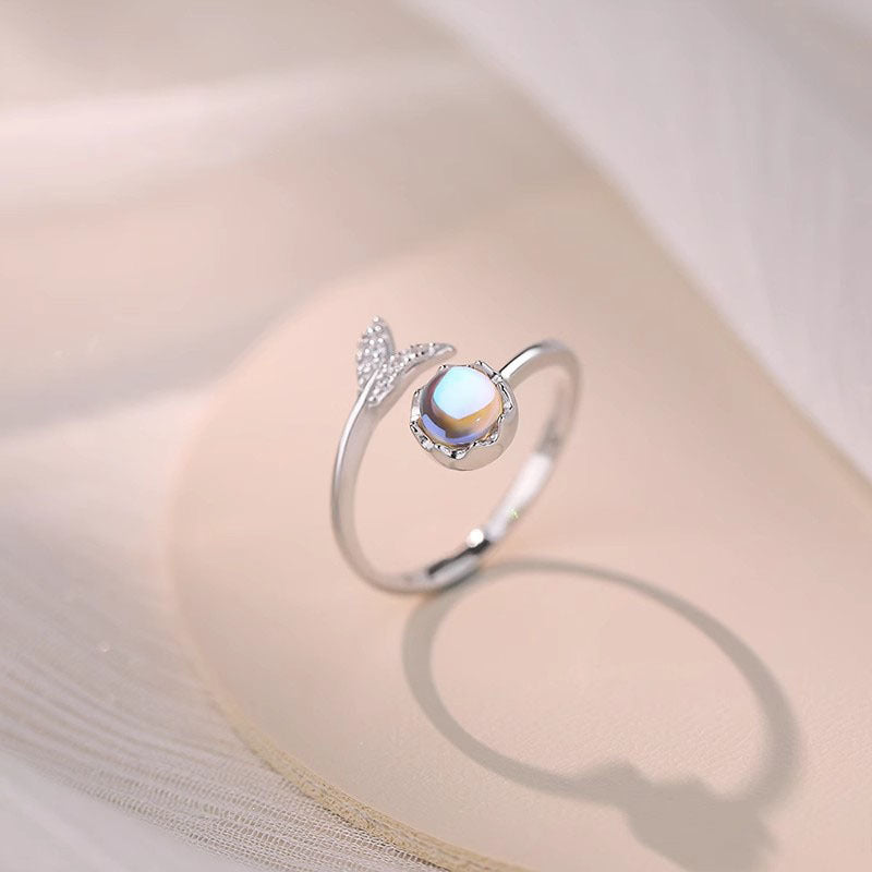 Damen Eleganter Ring mit floralem Design und funkelnden Zirkonia Shop Nory