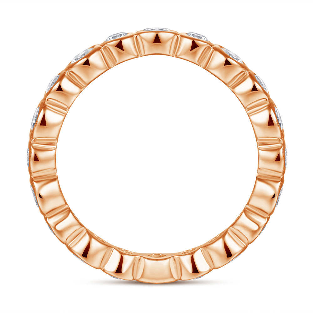 Damen Verlobungsring mit tropfenförmigem Hauptstein und eleganter Zirkonia-Besetzung Shop Nory