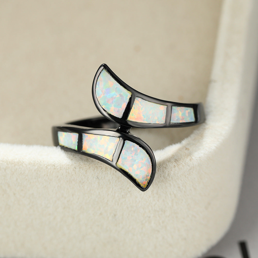 Damen Ring mit schimmerndem Opalmosaik und geschwungenem Design Shop Nory