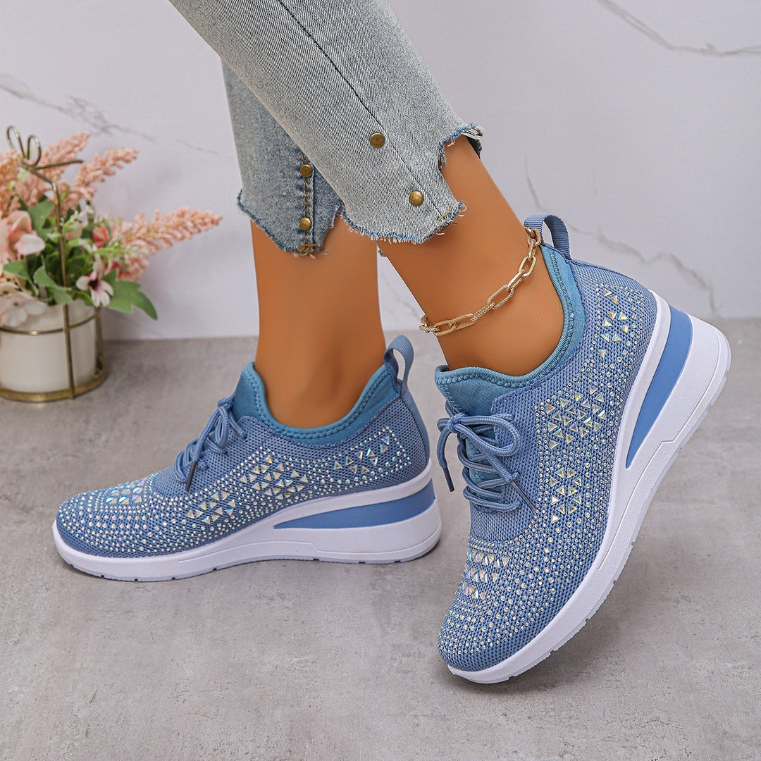 Damen Wedge-Sneaker mit atmungsaktivem Strick, gepolstertem Sockenschaft und leichtem Plateau Shop Nory