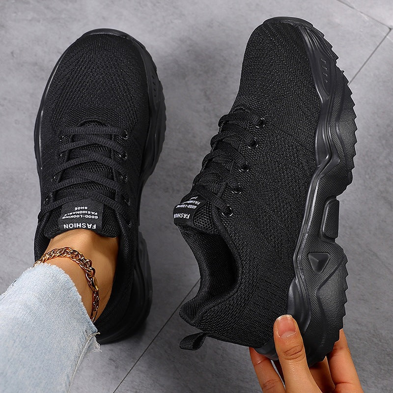 Damen Urbaner Strick-Sneaker mit elastischem Schaft, robuster Profilsohle und gepolstertem Komfortfußbett Shop Nory
