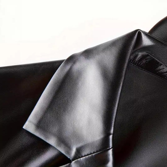 Damen Oversized Lederoptik-Blazer mit betonter Schulterpartie und glossy Finish Shop Nory