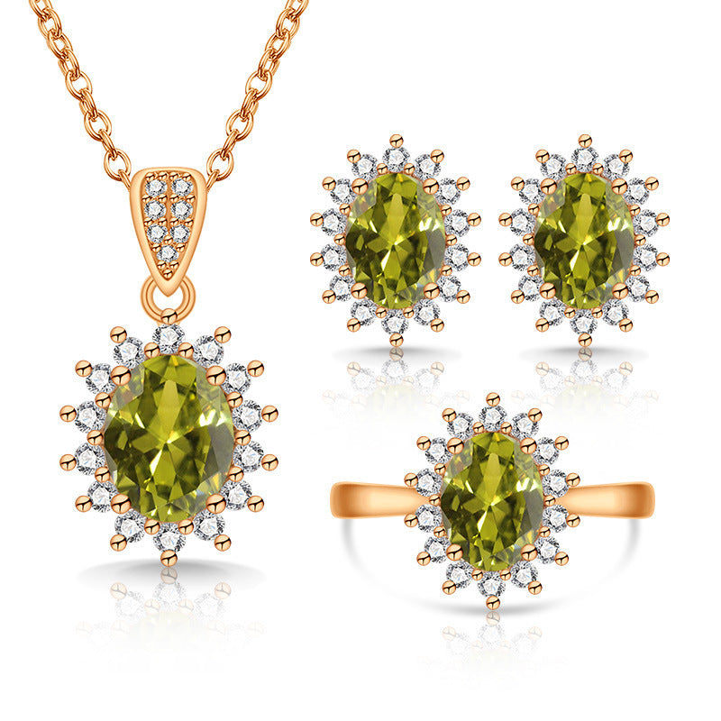 Oval facettiertes Edelstein-Halo-Pendant mit passenden Halo-Ohrringen und verstellbarem Cocktailring-Set