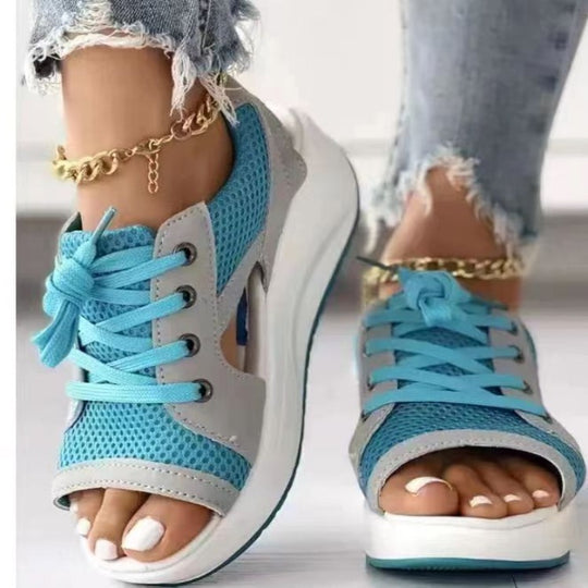 Damen Offene Keil-Sandale-Sneaker mit atmungsaktivem Mesh, profilierter Plateau-Sohle und Schnürung Shop Nory