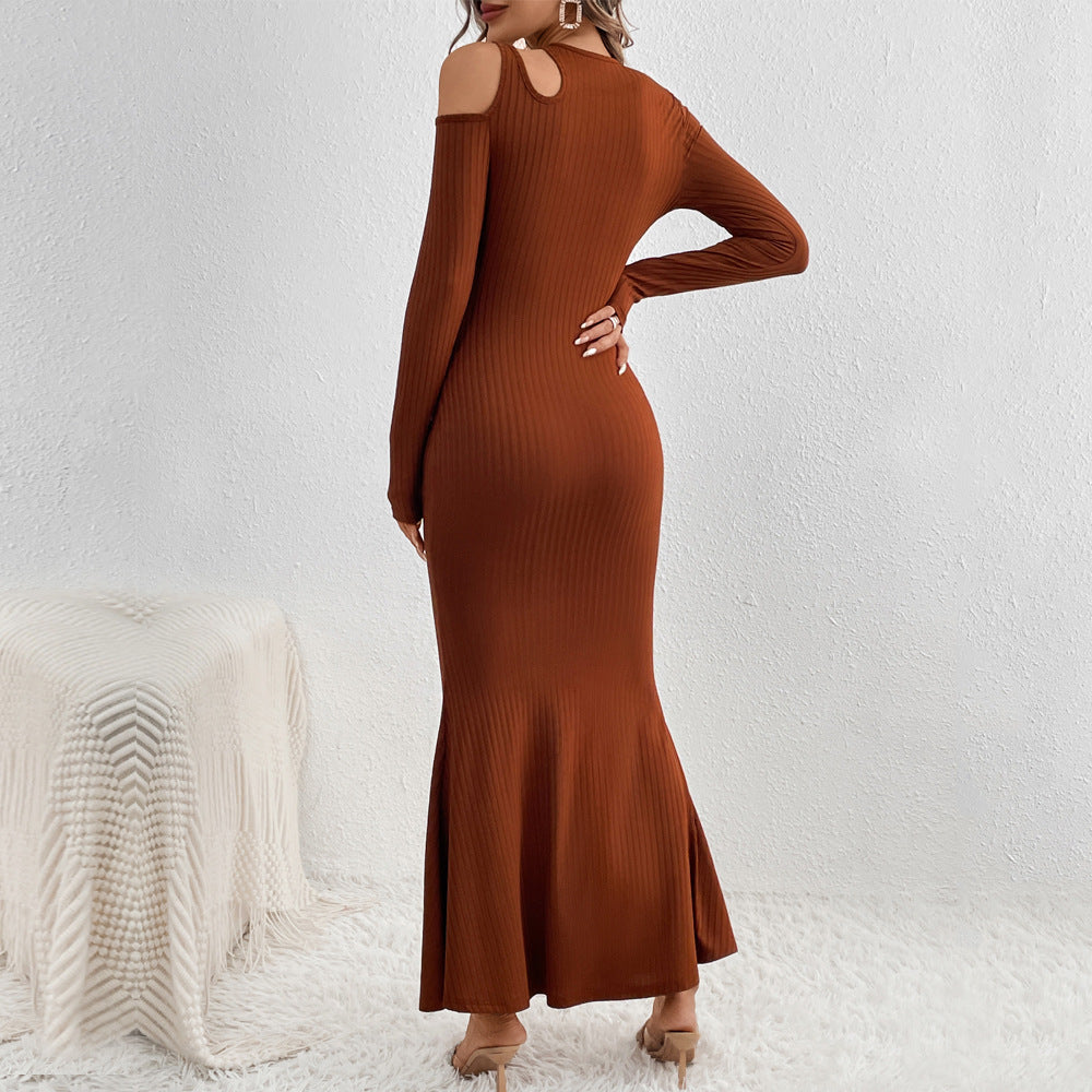 Damen geripptes Meerjungfrauen-Maxikleid mit Cold-Shoulder Cutouts, sculptender Passform und ausgestelltem Saum Shop Nory