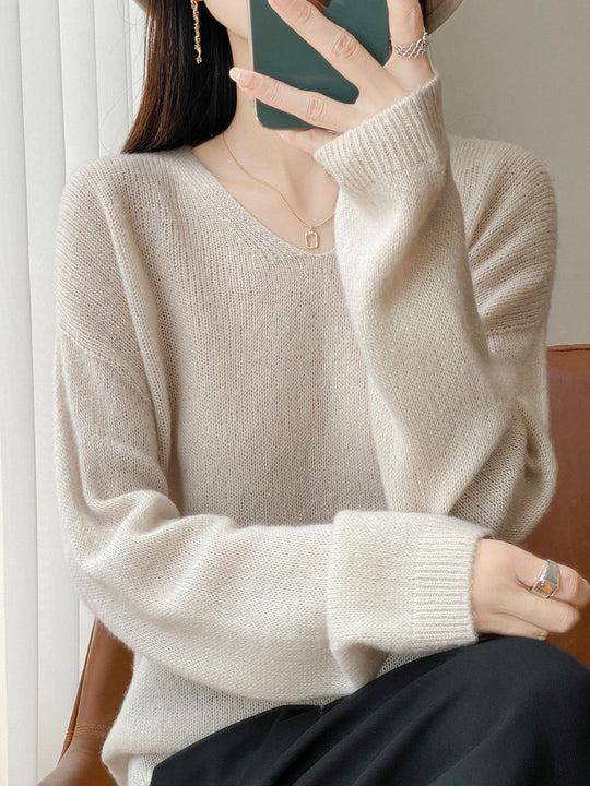 Damen Oversize-Feinstrickpullover mit feinem V-Ausschnitt und verlängertem Ärmelabschlusst Shop Nory