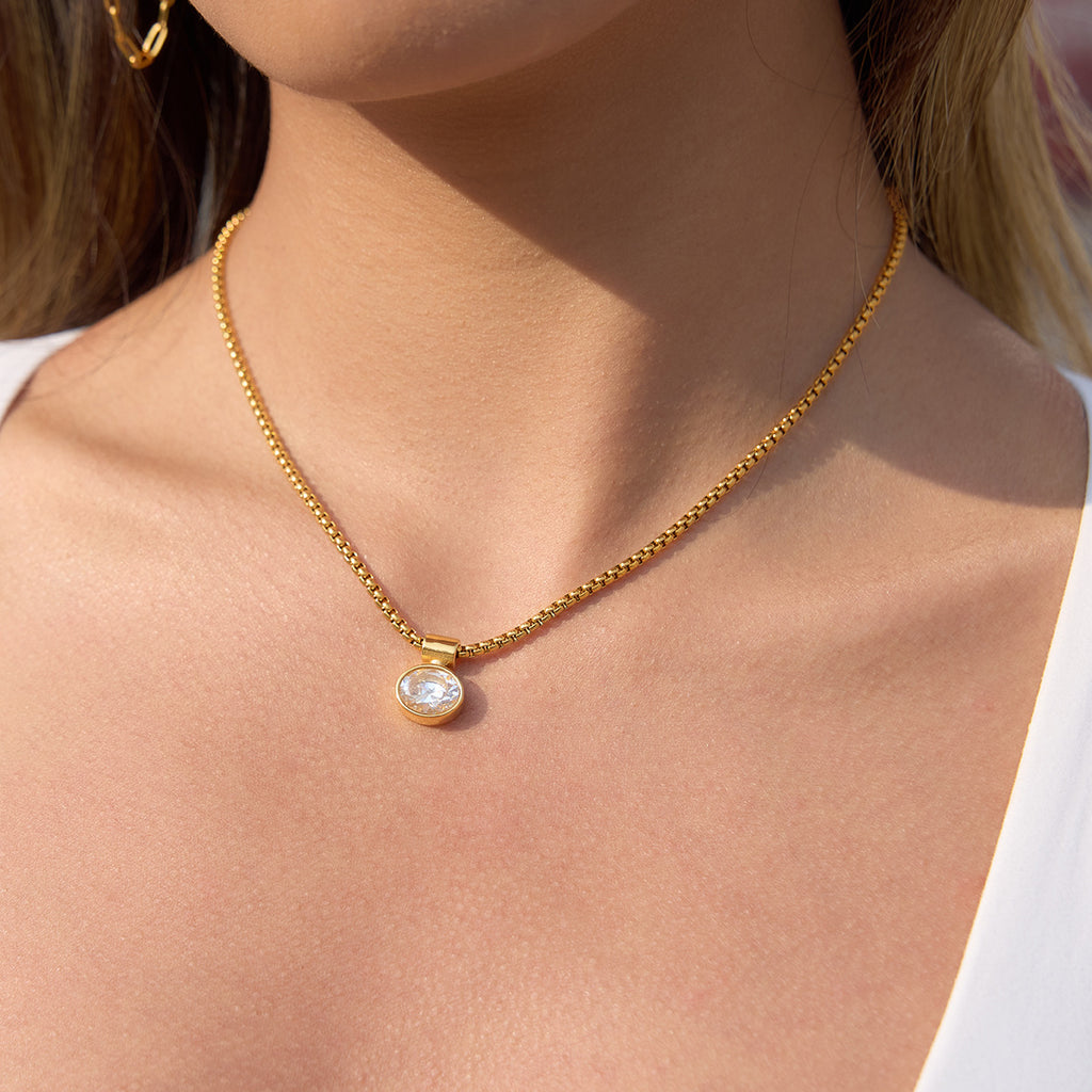 Damen Halskette mit hochwertigem Zirkonia-Anhänger und verstellbarem Edelstahl Shop Nory