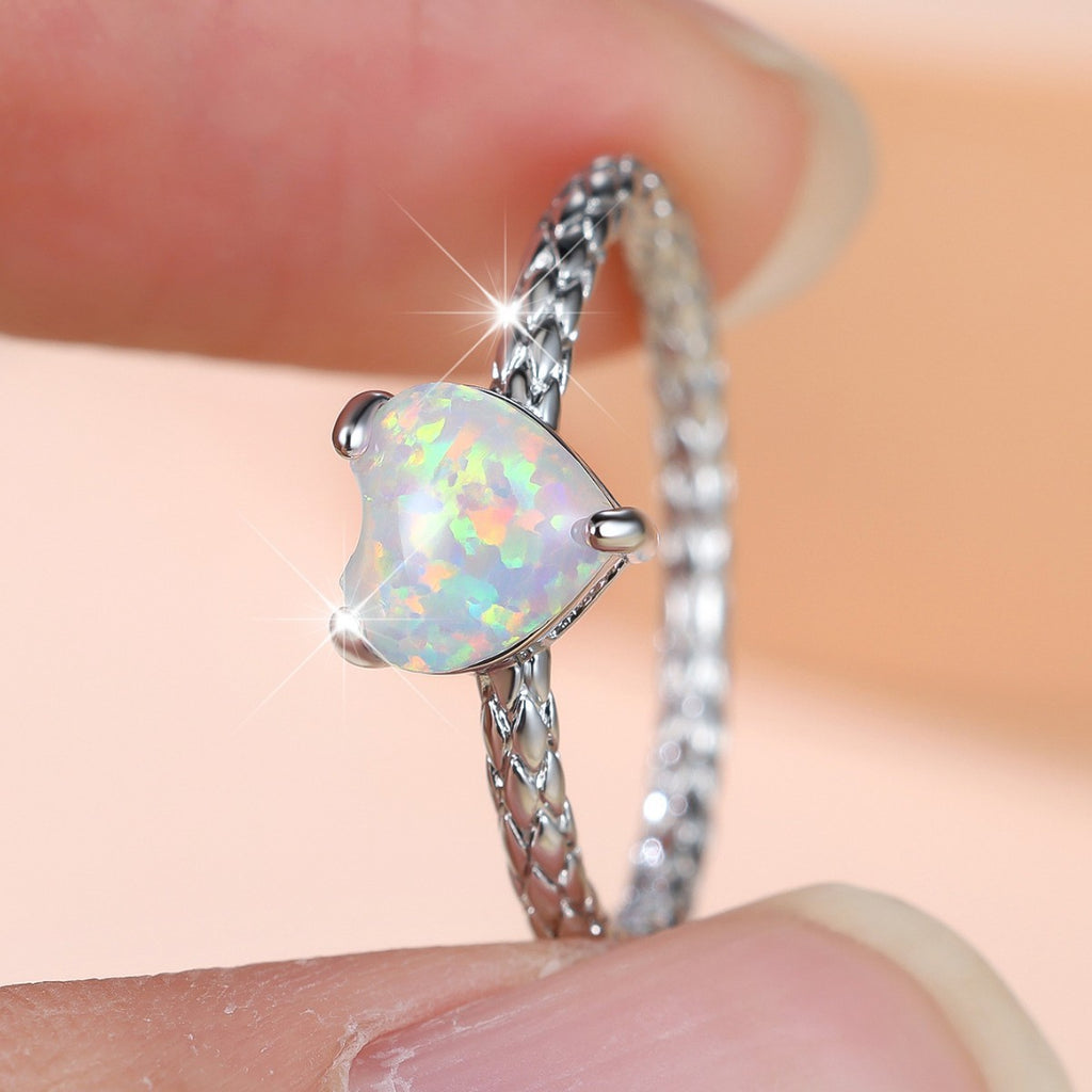 Damen Ring mit herzförmigem Opal-Steindetails Shop Nory