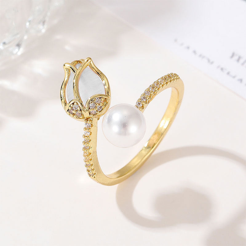 Damenring mit floralen Akzenten und edler Perle Shop Nory