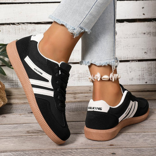 Damen Retro-Sneaker mit Veloursleder-Optik, gepolstertem Komfortfußbett und profilierter Gummilaufsohle Shop Nory