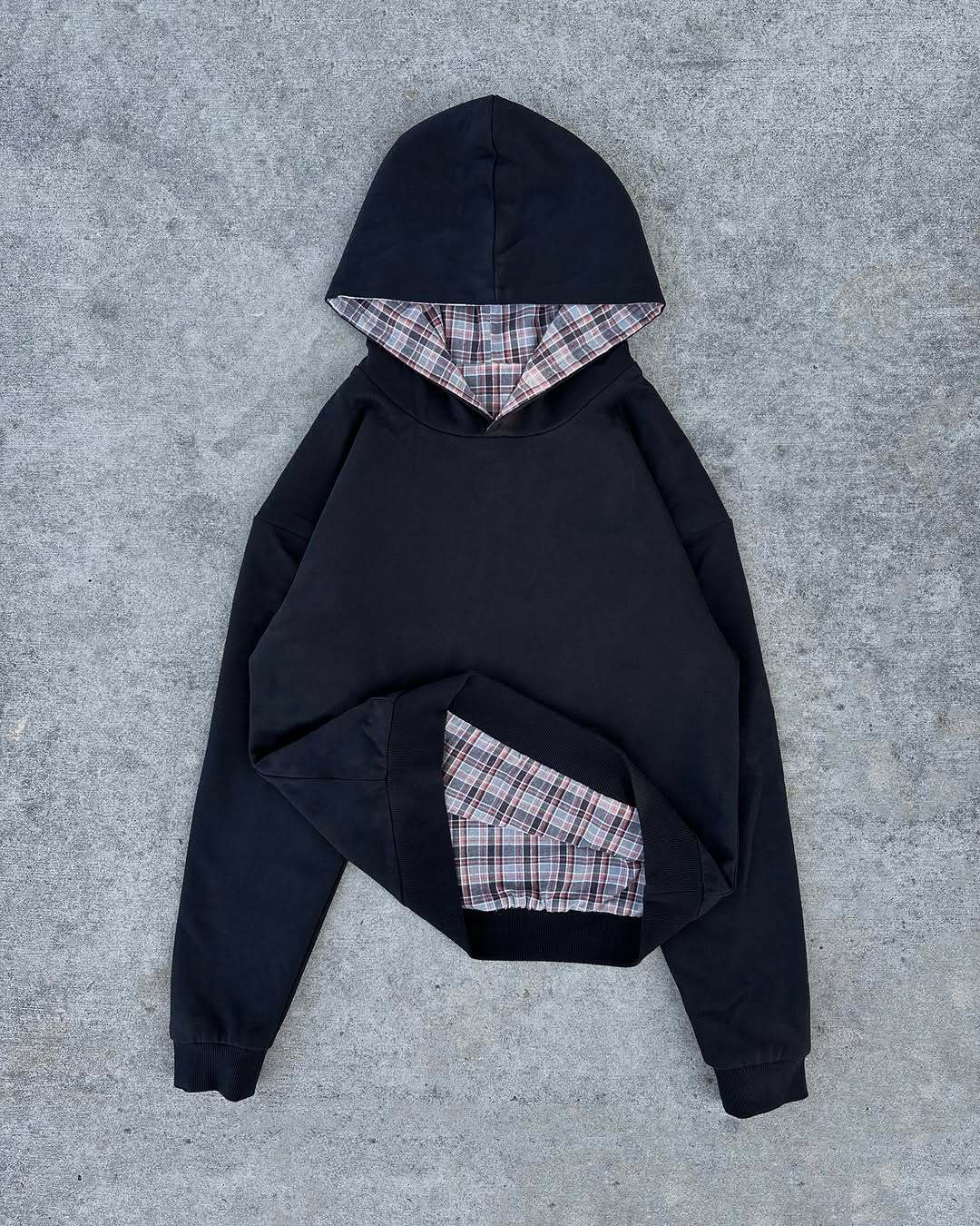 Damen Kapuzenpullover mit modernem Karo-Futter