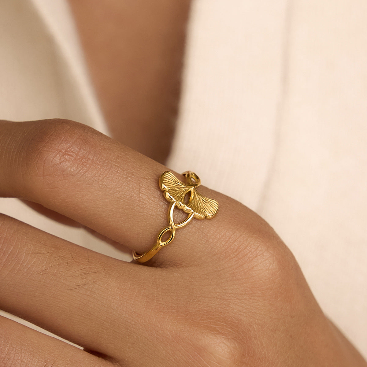 Damen Offenes Armband mit elegantem Ginkgo-Design Shop Nory