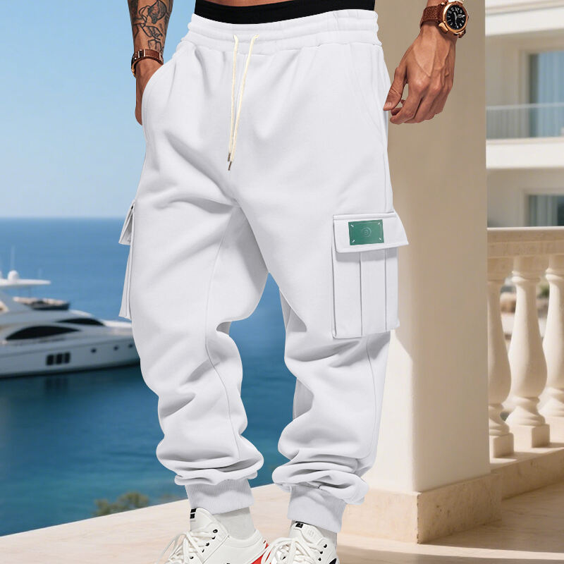 Herren nan Cargo-Jogginghose mit großzügigen Klappentaschen, elastischem Bund und geripptem Saum Shop Nory