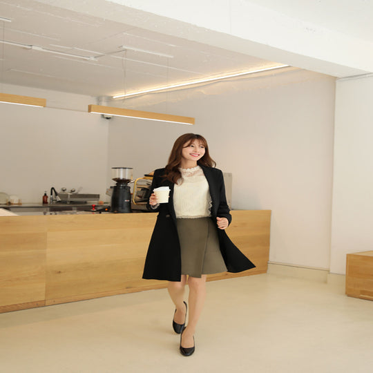 Damen Knieumspielender Einreihiger Wollmix-Longmantel im minimalistischen Tailoring Shop Nory