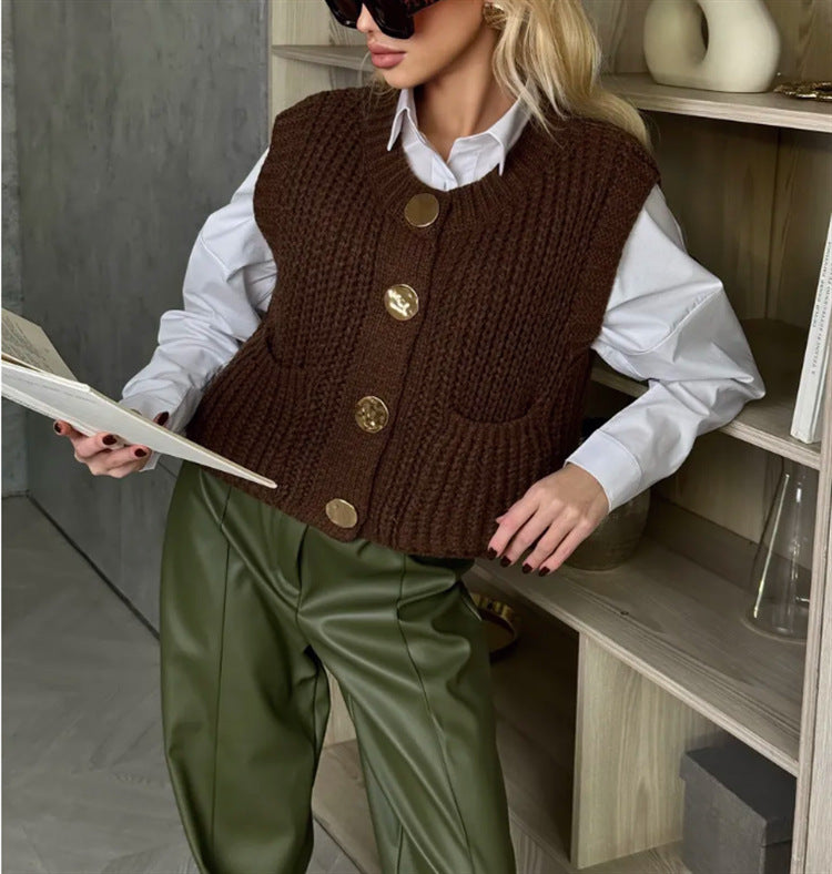 Damen grobgestrickte Woll-Boxy-Weste mit Zierknöpfen und Eingrifftaschen Shop Nory
