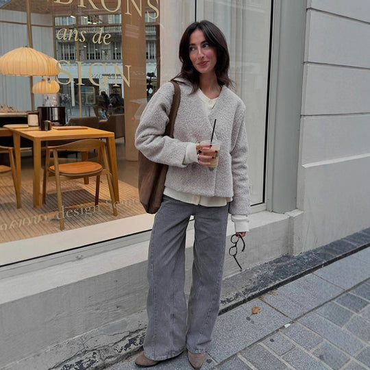 Damen Kurze Teddyjacke mit Doppelknopf-Verschluss und V‑Ausschnitt Shop Nory