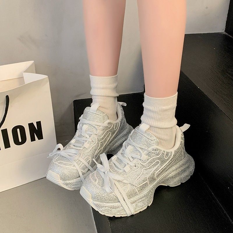 Damen Statement‑Sneaker mit strukturiertem Netz‑Mesh, überhöhter Plateau‑Sohle und gepolstertem Komfortfutter Shop Nory