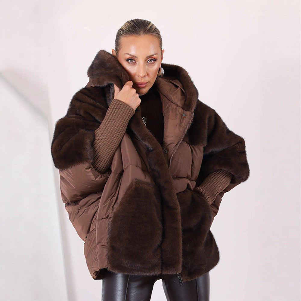 Damen Kurz geschnittene gesteppte Kapuzenjacke mit voluminösem Webpelzbesatz und Oversize‑Silhouette Shop Nory