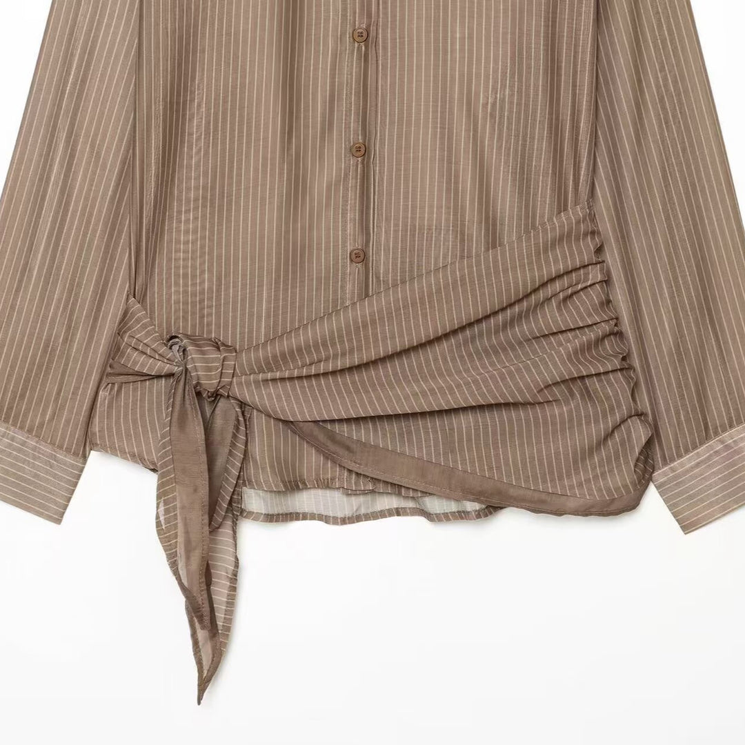 Damen Nadelstreifen-Seidenoptik-Bluse mit seitlicher Knotendetail Shop Nory
