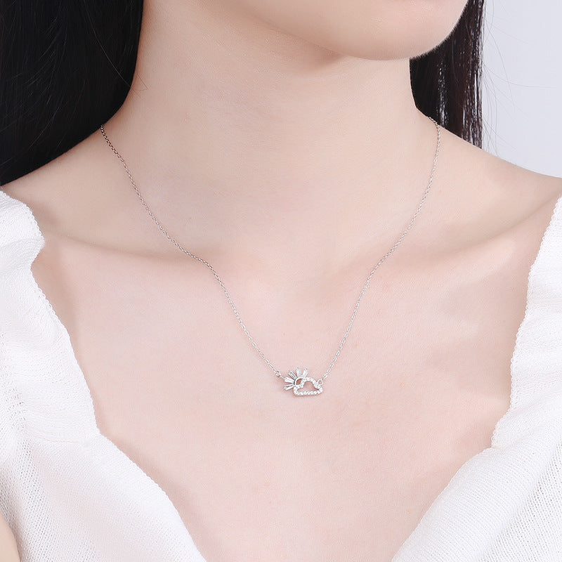 Damen Halskette im künstlerischen Wolken- und Sonnen-Design mit funkelnden Zirkonia von Shop Nory