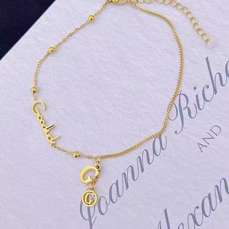 Damen personalisierte Glücksarmband Shop Nory