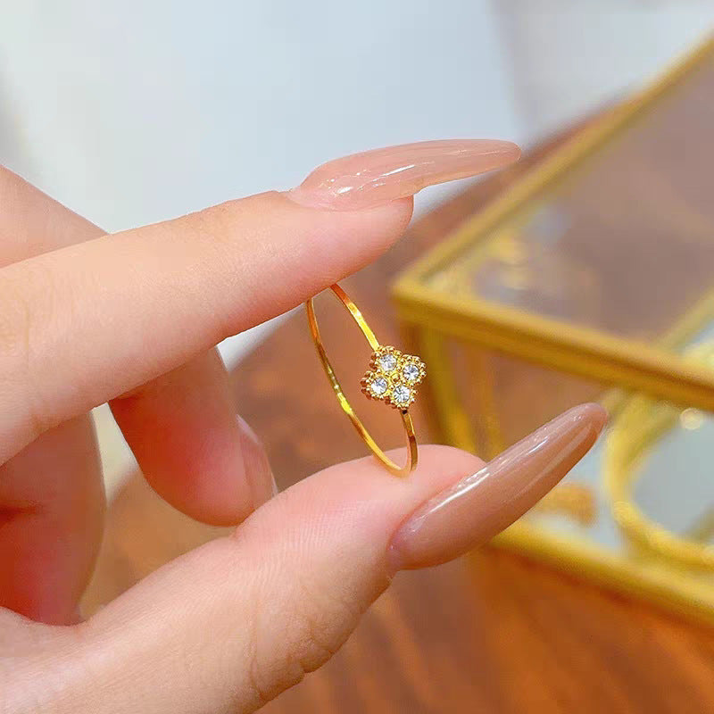 Damen Ring mit kristallakzent in Blumenmotiv Shop Nory