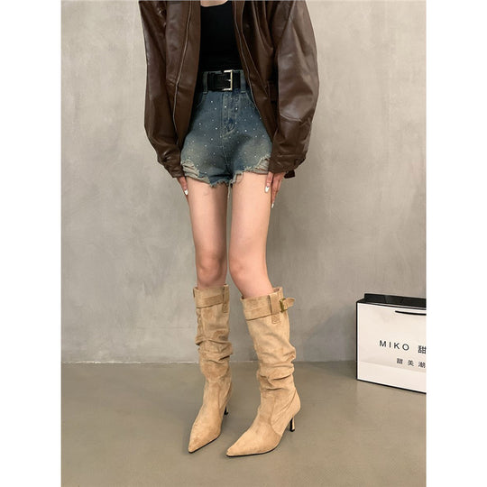 Damen kniehohe Slouch‑Stiefel aus Veloursleder mit spitzer Zehenpartie Shop Nory
