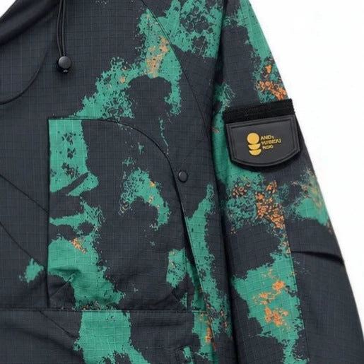 Herren Technische Camouflage-Outdoorjacke mit Kapuze, Ripstop und Multifunktionstaschen Shop Nory