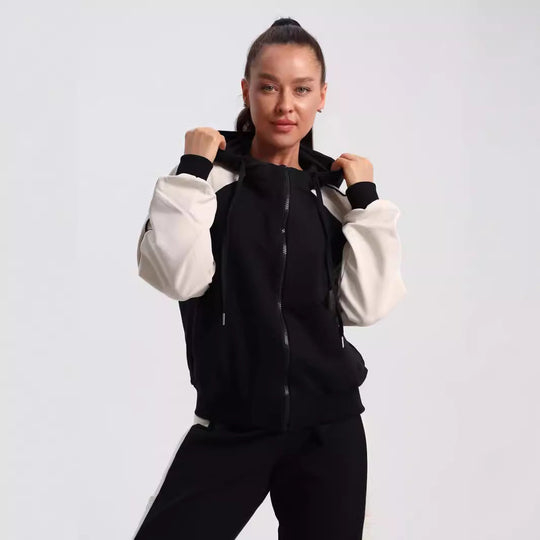 Damen modische Sportjacke mit hohem Kragen und dezentem Farbkontrast