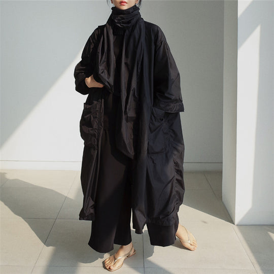 Damen Longline-Parka im leichten Windbreaker-Stil mit innenliegendem Futter, Tunnelzug und Pattentaschen Shop Nory