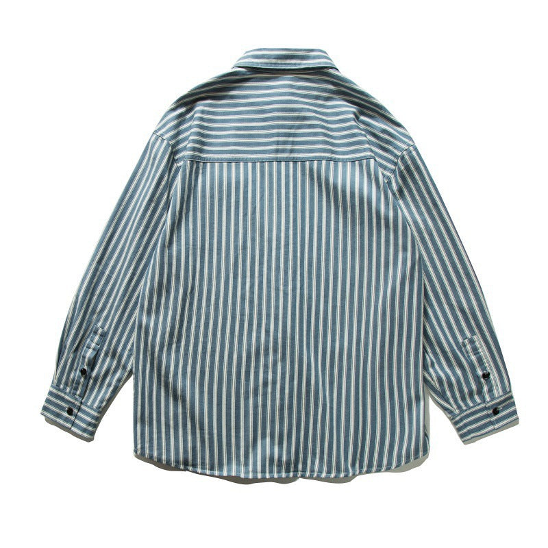 Unisex Oversize-Hemdjacke mit vertikalen Streifen, kastigem Schnitt und Brusttasche Shop Nory