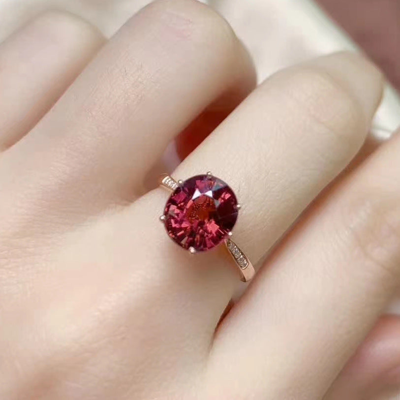 Damen Eleganter Ring mit ovalem Edelstein und funkelnden Zirkonia Shop Nory