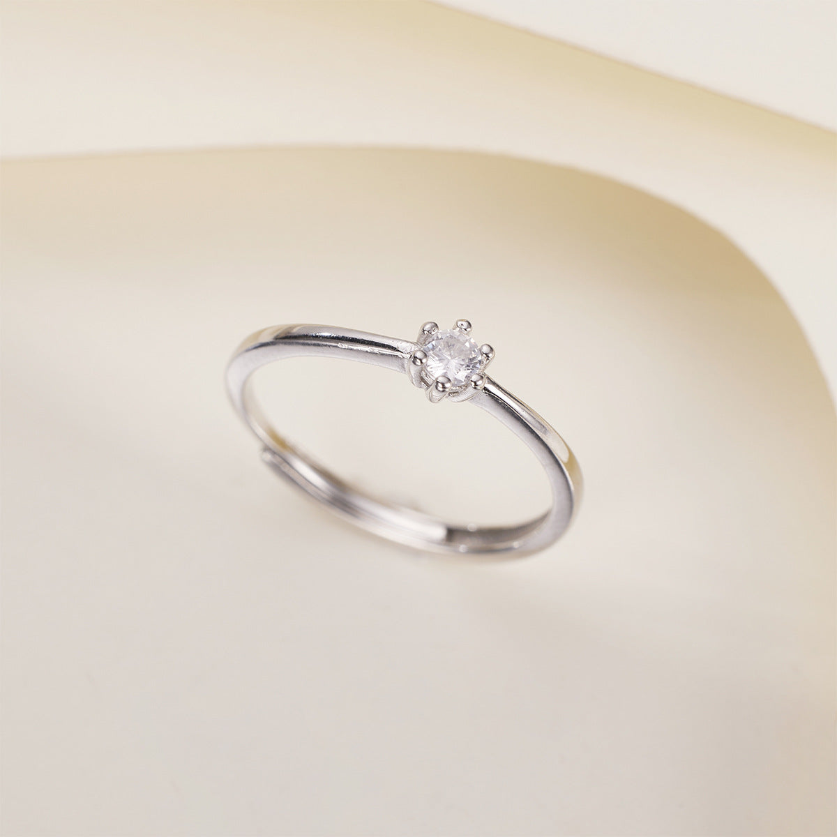 Damen zierlicher Ring mit funkelndem Zirkonia Shop Nory