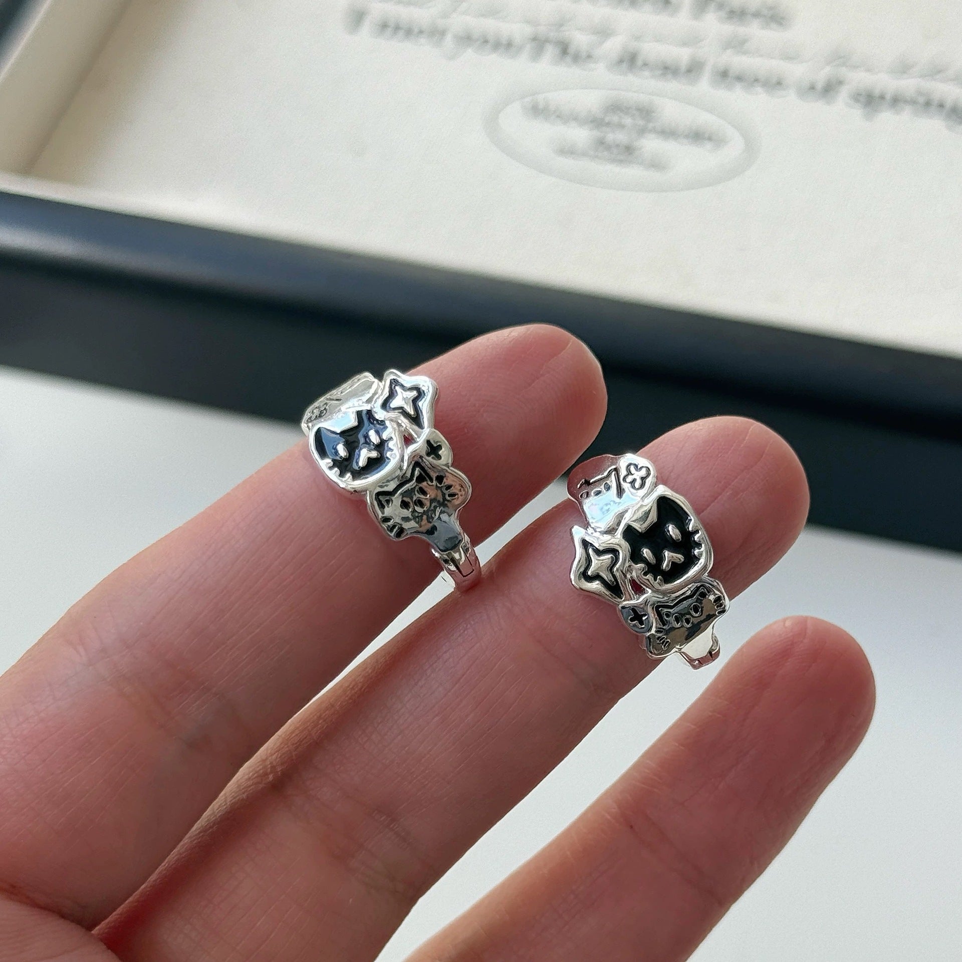 Damen Ring mit verspieltem Katzen- und Sternenmotiv Shop Nory
